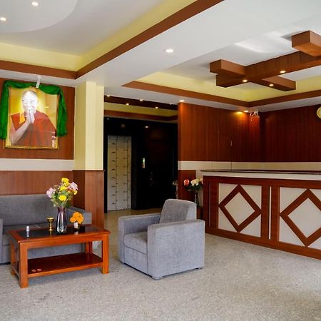Hotel Claire Inn Катманду Экстерьер фото
