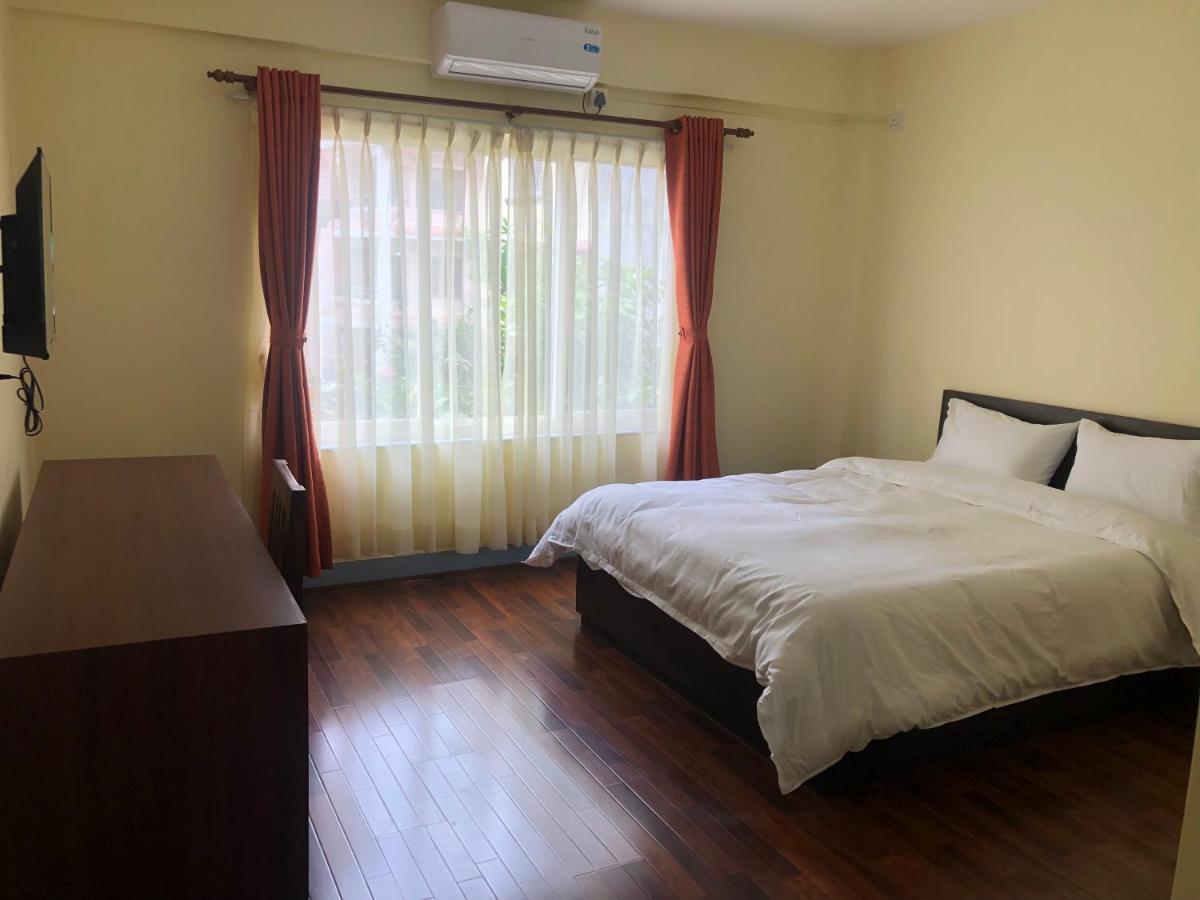 Hotel Claire Inn Катманду Экстерьер фото