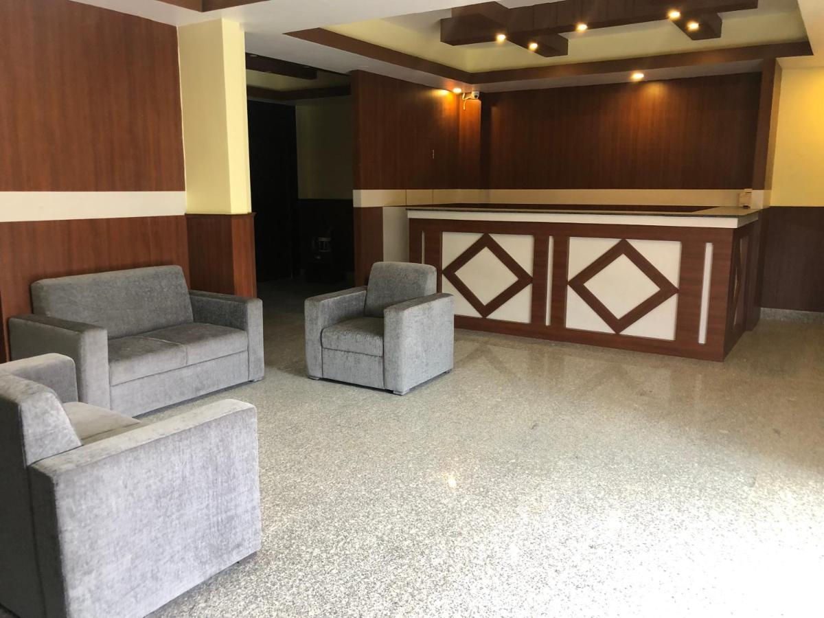 Hotel Claire Inn Катманду Экстерьер фото