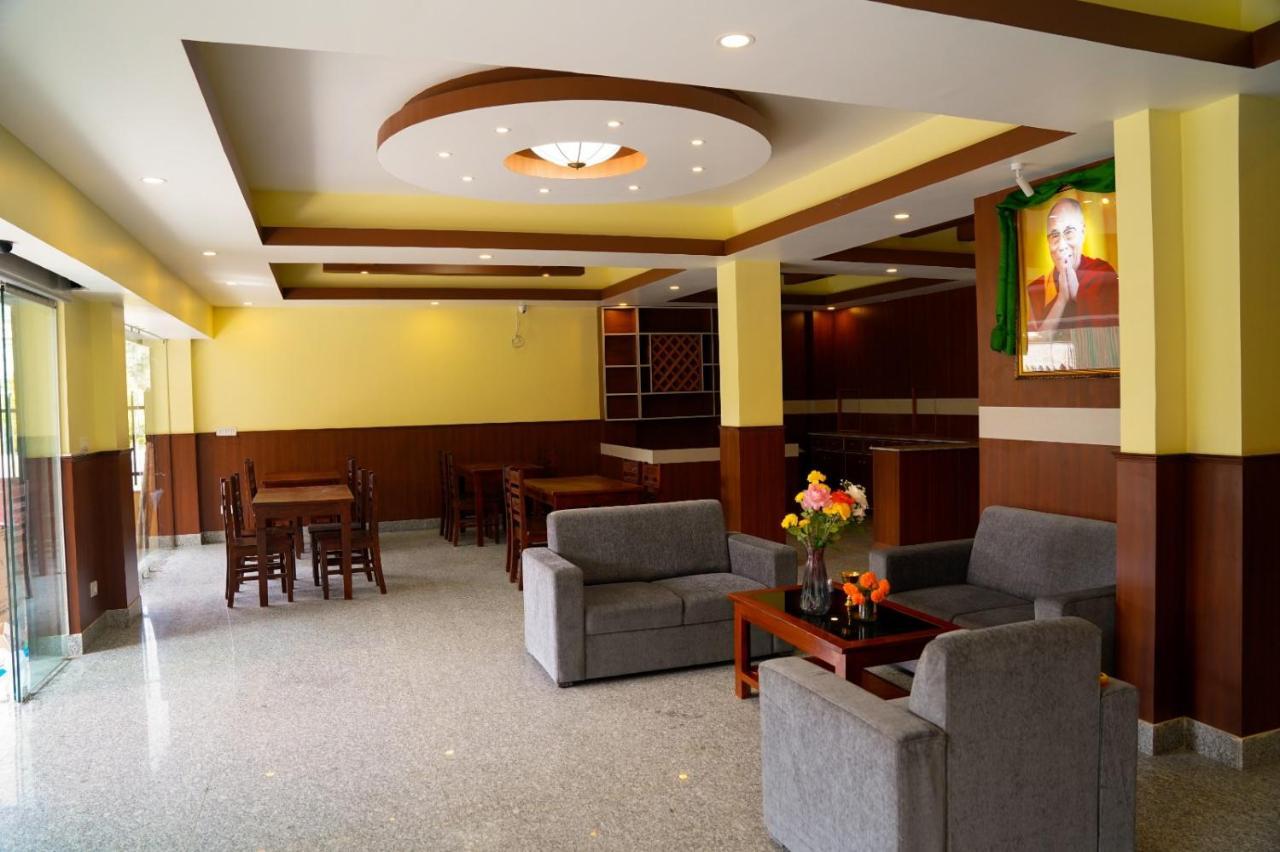 Hotel Claire Inn Катманду Экстерьер фото
